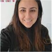 Mehrsprachige Lehrerin mit Herz für Spanisch und Französisch