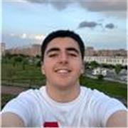 Apto para niños pequeños de unos 12 años y que tengan algo de base