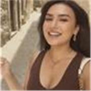 Soy estudiante de ingeniería telemática en la escuela politécnica de Linares, sé mucho de mates y prefiero dar clase a jóvenes 