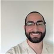 Insegnante di spagnolo online incentrato sull'utilizzo di attività dinamiche per aiutarti a raggiungere i tuoi obiettivi