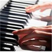 Profesora de piano, lenguaje musical y complementarias con amplia experiencia . Método dinámico y ameno. Primera clase gratuita