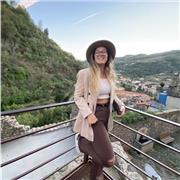 Laureata in scienze motorie e diplomata al liceo scientifico offre ripetizioni di matematica, fisica, chimica e scienze/biologia