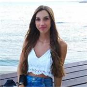 Profesora de inglés con ganas de enseñar inglés de una forma divertida y motivadora.