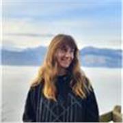 Professeure à domicile donne des cours de soutien en Histoire et/ou Histoire de l’art niveau primaire et collège. 