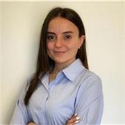 Profesora de inglés con experiencia, Máster en Pedagogía y más de 5 años de experiencia docente. Ofrezco clases de inglés online.