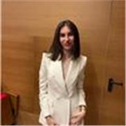 Graduada de bachillerato social con capacidad para enseñar a otros con la posibilidad de impartir clases online.