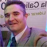 Ingeniero de Materiales e Ingeniero Técnico Industrial, especialidad mecánica.