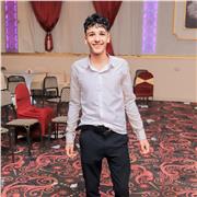 Voglio viaggiare in Italian Adottami lì. Voglio viaggiare. Vengo dall'Egitto. Contattami