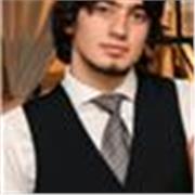 Profesor de inglés que dicta clases a alumnos de todas las edades