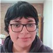 Profesor de lengua y literatura, da clases a niños de todas las edades