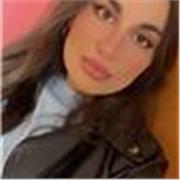 Offro lezioni private a bambini delle scuole elementari e medie, aiutandoli nello svolgimento dei compiti e nello studio.