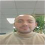 Me defino como una persona cercana, paciente y muy orientada a las personas.