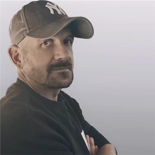 Benjamin Privatlehrer*in aus Gießen