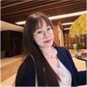 English tutor with 2 years' online teaching experience, helping students aged 7–15 improve vocabulary, grammar and speaking. 