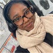 Etudiante en communication puis en management, j'aimerais aider les lycéens/collégiens a réussir leurs examen oraux et en HGGSP