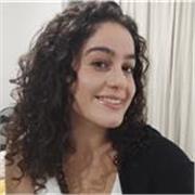 I am a fluent English speaker with high knowledge in journalism, gramatics and general culture