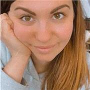 Laureata in Giurisprudenza, offre repitizioni di ogni genere e per ogni tipo di età, dalle elementari alle medie e superiori. Si offre anche aiuto preparazione di esami