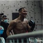 J'enseigne le fitness et la boxe afin de développer la confiance en soi. Perte de poids et tonification assurée !