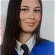 Estudiante de Derecho, apasionada de los idiomas. Actualmente estoy preparándome la certificación oficial de nivel B2.