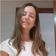 Educadora de párvulos bilingüe, magister en psicopedagogía. Experiencia en educación preescolar, básica y media