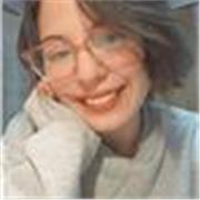 Soy una persona dinámica, responsable y creativa, con excelentes habilidades interpersonales, que conecta fácilmente 