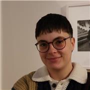 Offro ripetizioni di grammatica italiana, materie umanistiche e storico letterarie per ragazzi delle superiori e medie, e aiuto compiti per bambini