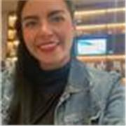 Profesora de Educación Infantil, en apoyo de actividades y refuerzos en las areas de primera infancia