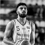 Personal trainer e preparatore atletico con esperienza da atleta professionista di basket, propone sessioni di allenamento online.