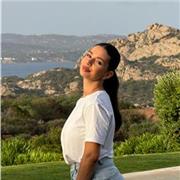 Laureata in Giurisprudenza, impartisco lezioni di letteratura e Diritto