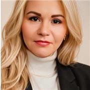 Erfahrene Dolmetscherin sowie Sprachlehrerin, Lektorin Deutsch/polnisch/englisch, derer Arbeit einfach Freude macht