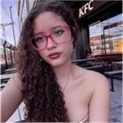 Profesora de apoyo escolar especialmente en lenguas extranjeras, ciencias sociales y lengua castellana