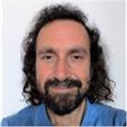 Freundlicher, engagierter English Native Speaker mit ausgezeichneter Kommunikationsfähigkeit