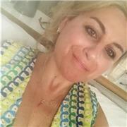 Professoressa con 20 anni di esperienza nei licei impartisce lezioni di italiano, aiuto compiti, storia, geografia, filosofia