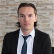 Profesor en mercadeo y publicidad, branding y psicología del consumidor