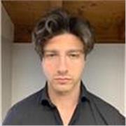Mi chiamo Lorenzo, mi sto laureando in Economia e mi sono diplomato al liceo scientifico. Mi propongo per dare ripetizioni a Como