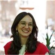 Studentessa di laurea magistrale in International Relations offre ripetizioni, aiuto compiti e baby sitting per l'estate. 