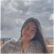 Estudiante de filología inglesa deseando enseñar a niños