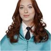 ¡Hola! Me llamo Cristina y soy graduada en traducción de inglés y alemán, pero mi pasión es la docencia. Según mi experiencia, mis alumnos aprenden rápidamente a través de la creatividad y con un poquito de esfuerzo