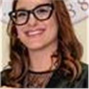 Diplomata in lingue, laureata in scienze politiche e delle relazioni internazionali con master in diritto dell’impresa e del mercato. Specializzata in informatica giuridica e nella normativa 231/2001
