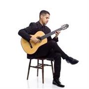 Profesor de guitarra clásica para enseñanza personalizada o refuerzo de asignaturas del conservatorio