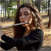 Profesora de música. Podría dar clases tanto de forma presencial como online de una gran variedad de ámbitos dentro de la música