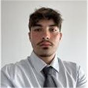 Professor Rodrigo Roxo, instrutor de língua Inglesa