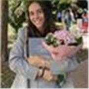 Studentessa laureata in civiltà e lingue straniere moderne impartisce lezioni di inglese