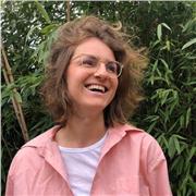 Ich biete Spanischunterricht remote für alle Altersstufen, Sprachniveaus und Kontexte an.