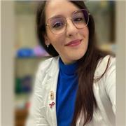 Laureata in chimica e tecnologia farmaceutiche offre ripetizioni individuali di scienze online a ragazzi di scuole medie.