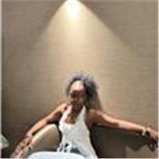 English tutor who teaches people of ages 18 and above 