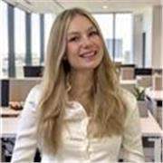 Studentka SGH, która pomaga przygotować się do egzaminów i wyjaśnia matematykę w sposób, który zrozumie każdy:)