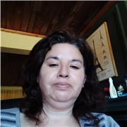 Profesora didácticas que que se adecua a los aprendizajes y los tiempos de cada alumno realiza reforzamiento de manera constante