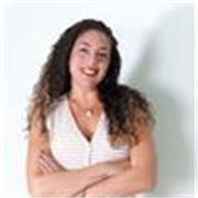 Profesora titulada en Enfermería con capacidad de aportar una visión más clara de la materia. Clases online o presencial.