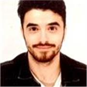 Graduado en ADE, con experiencia en clases de mates, economía y materias teóricas (lengua, historia y filosofía).